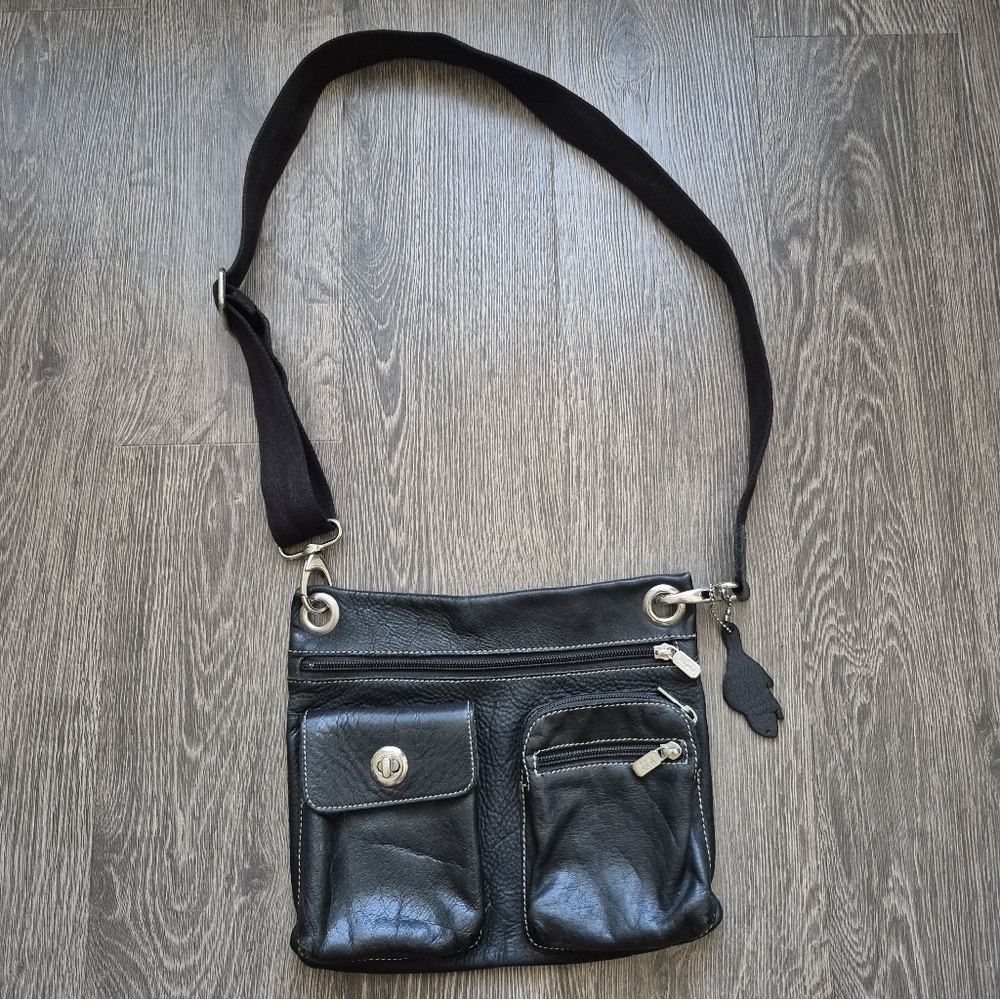 Roots Village Tribe Black Pebbled Leather Silver Hardware